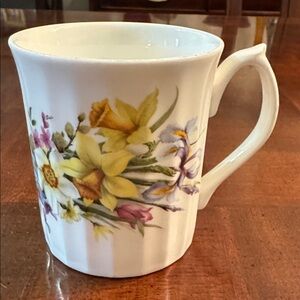 Clare Fine Bone China Floral Teacup Coffee Cup Made in England Mug